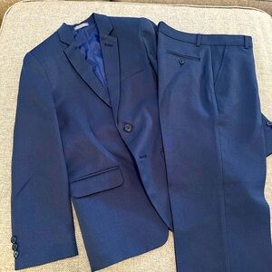 Van Heusen Boys Suit - Size 14